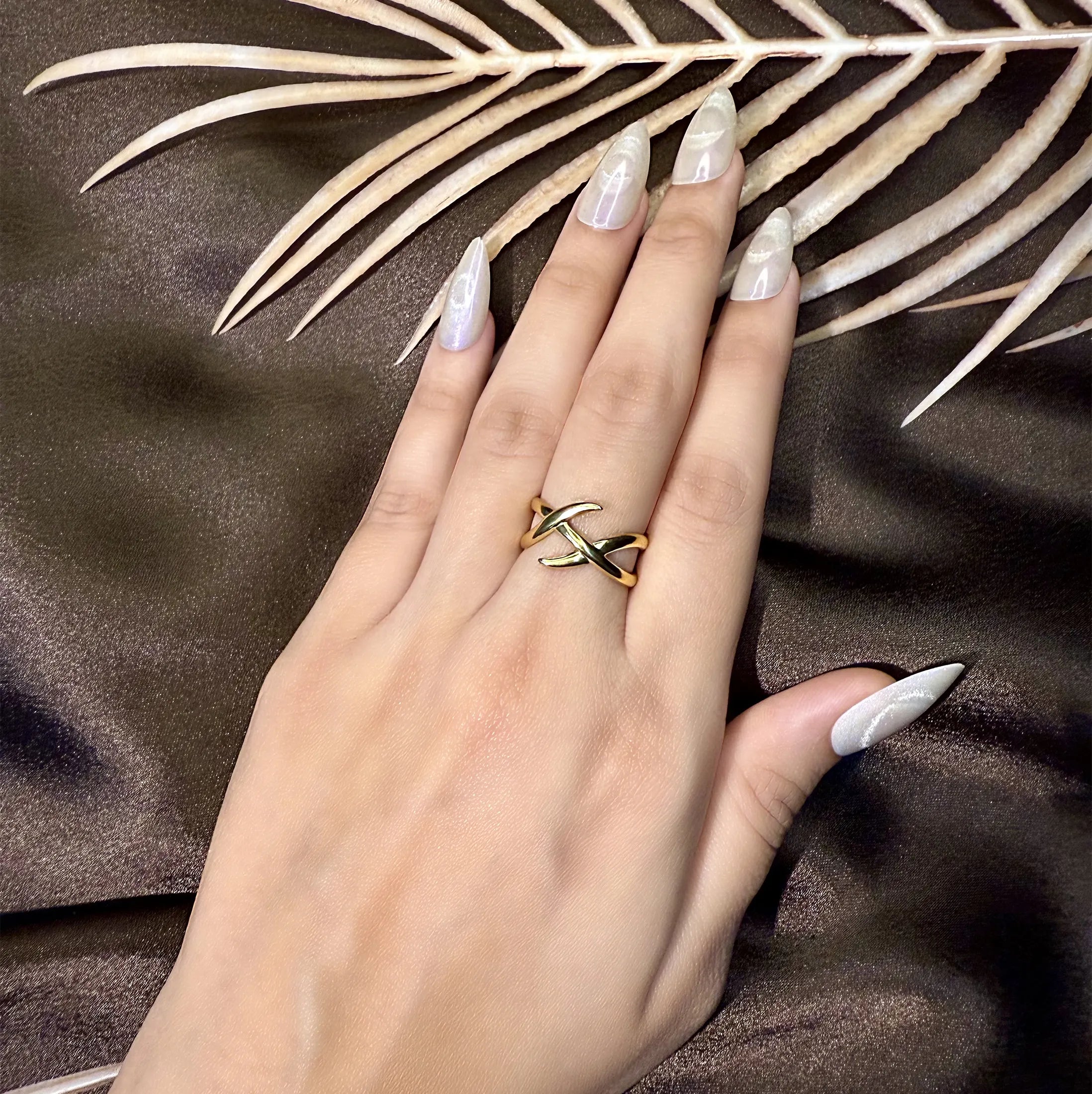 Criss Cross Ring