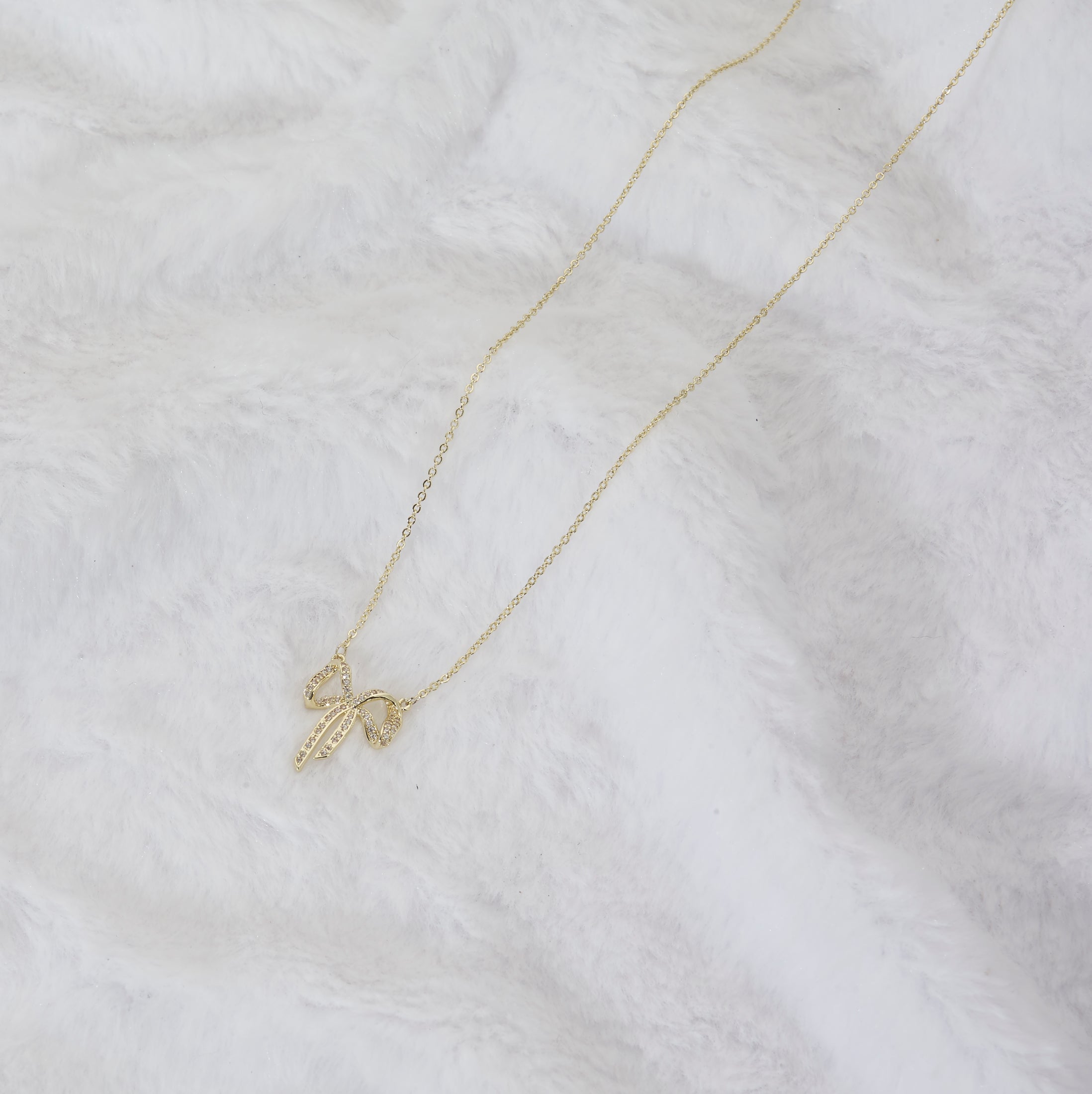 Dainty Bow Necklace