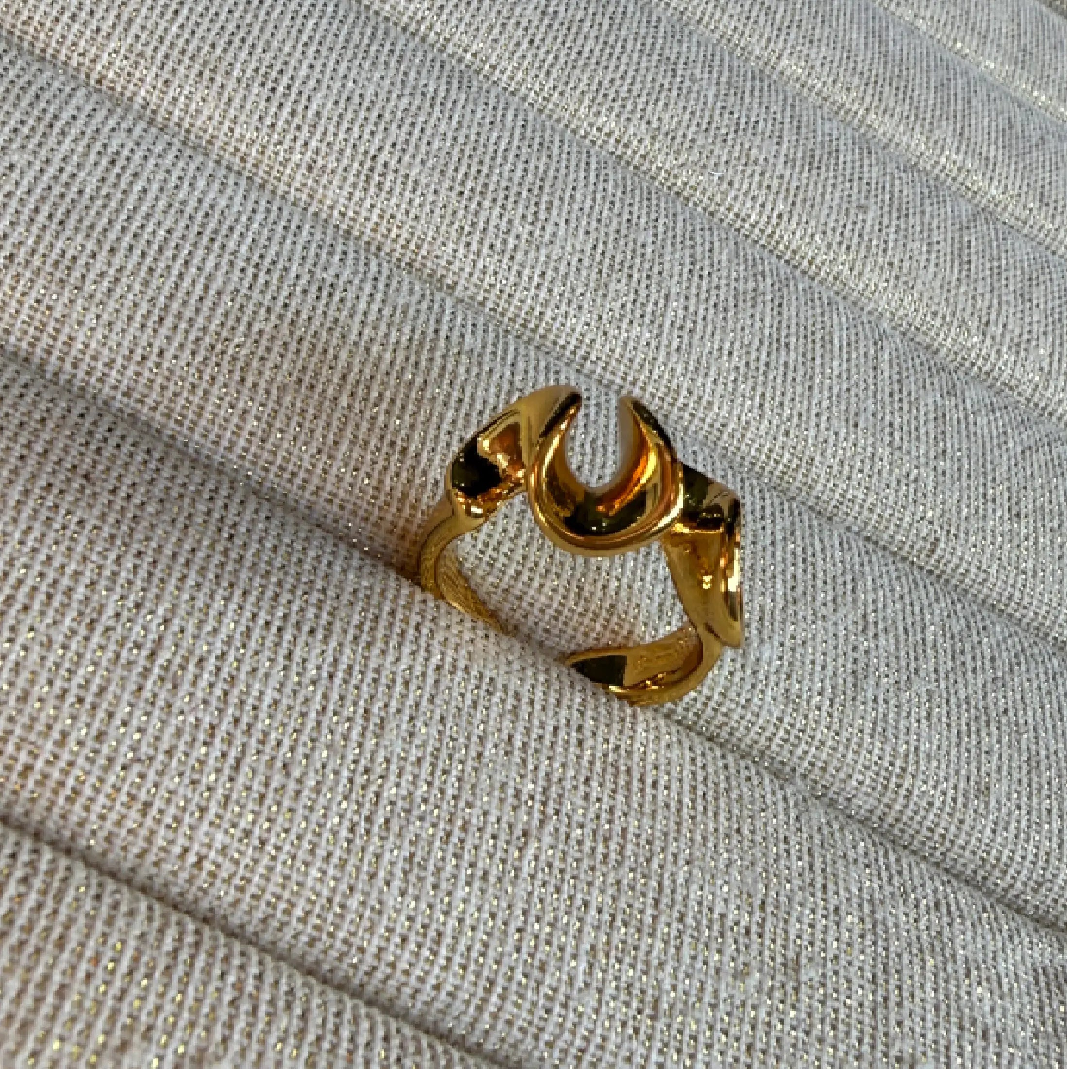 Gold Wavy Ring