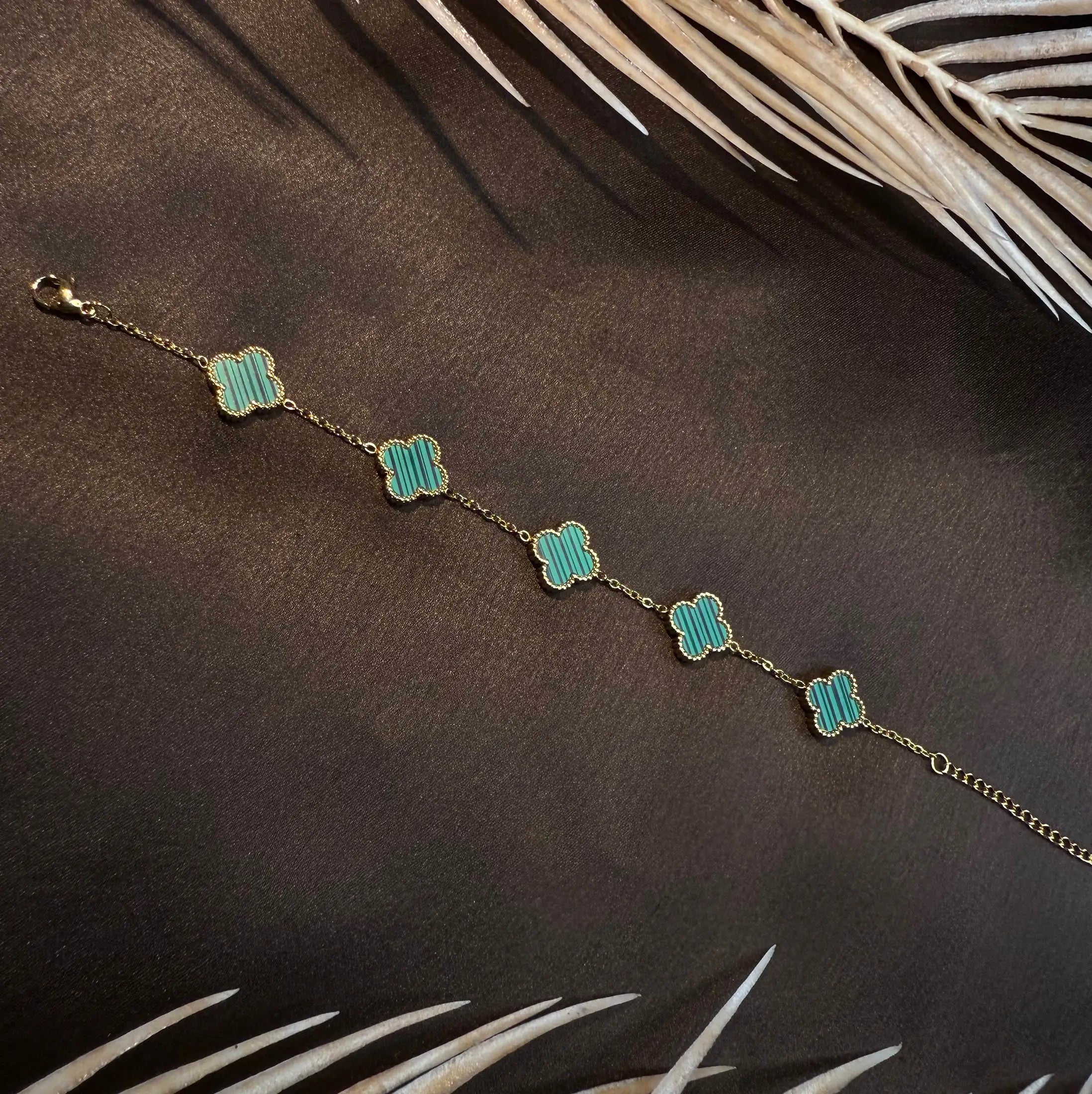 Green clover gold bracelet