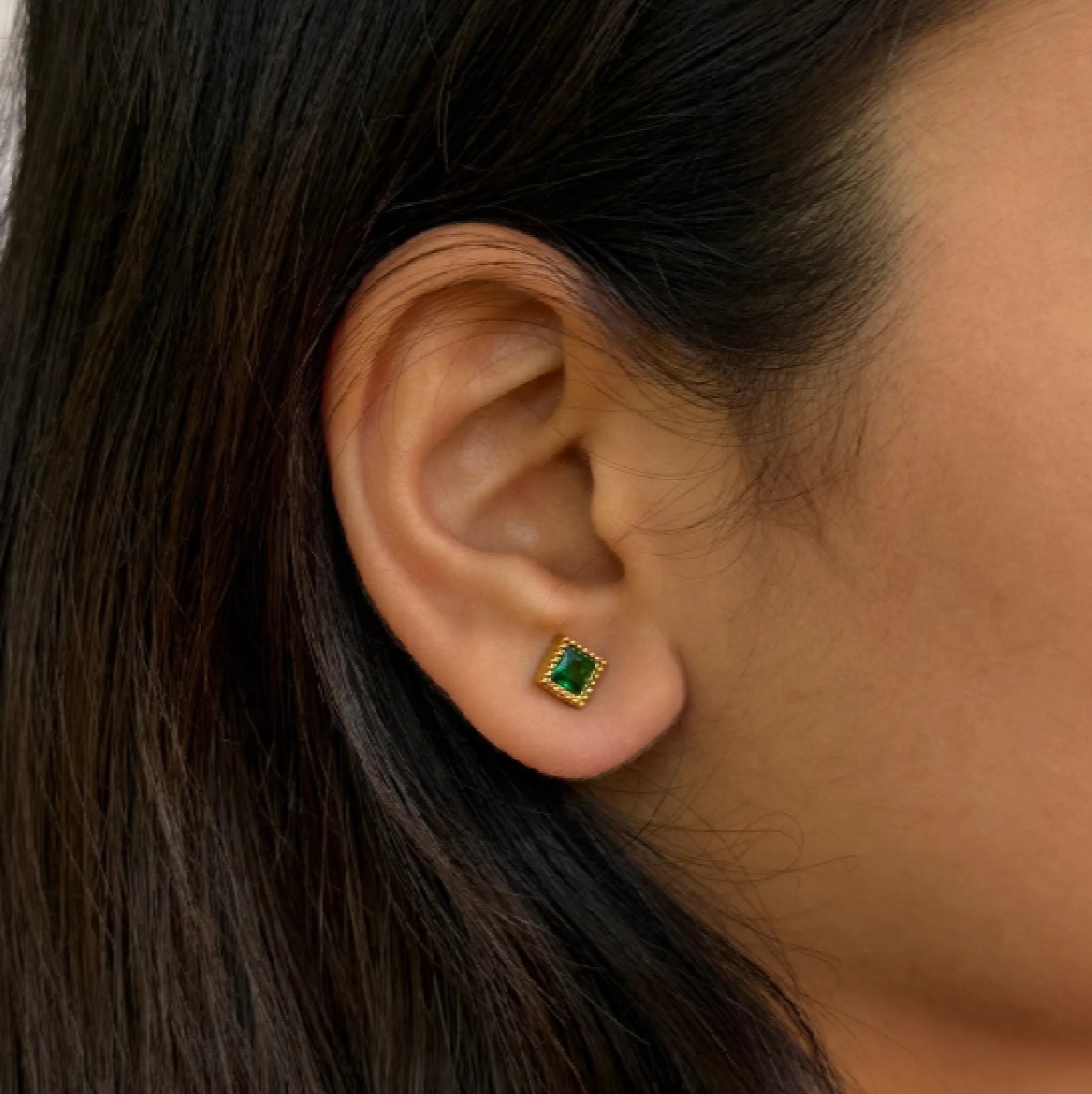 Multi-Color Stone Set